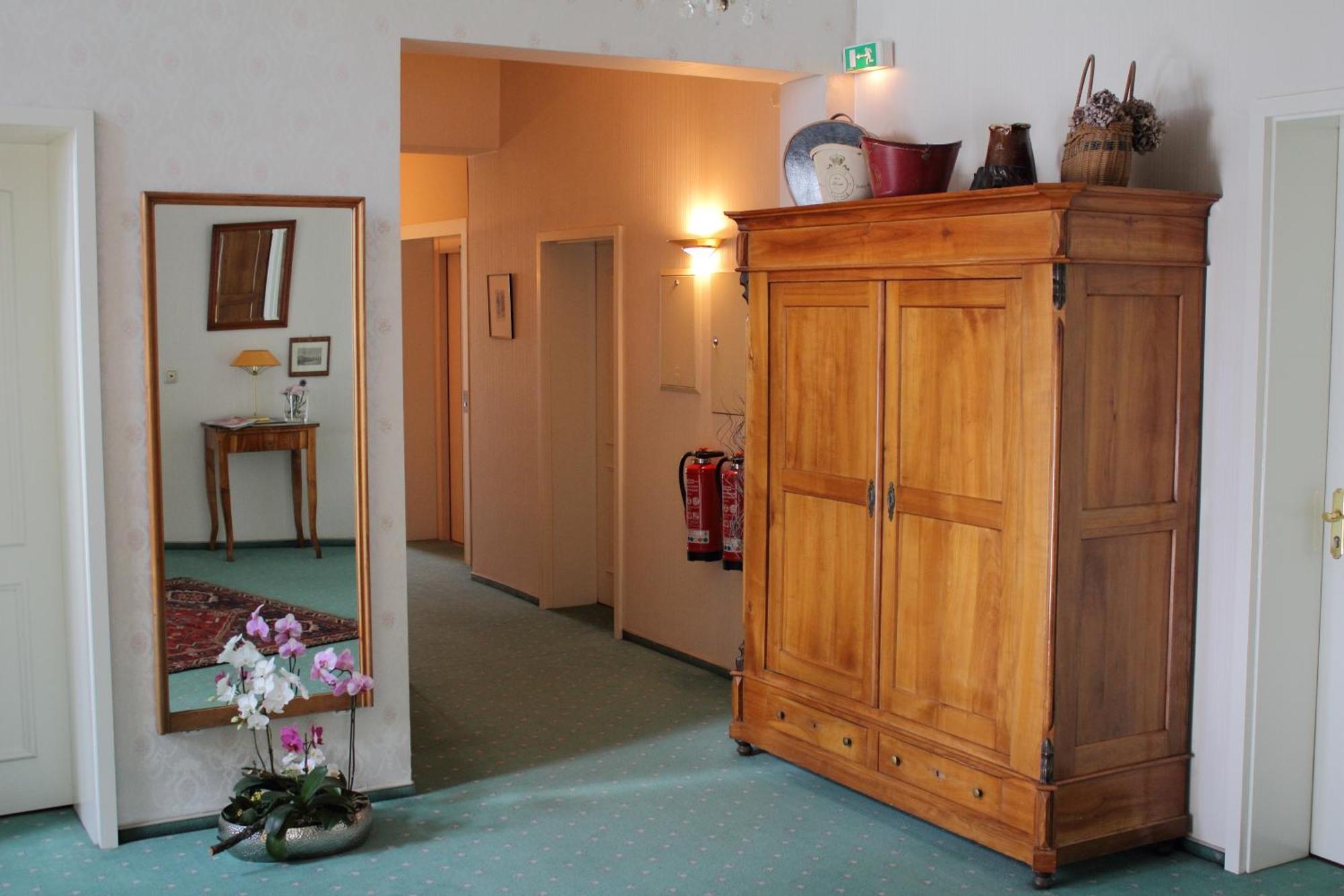 Hotel Residenz Joop Magdeburg Bagian luar foto