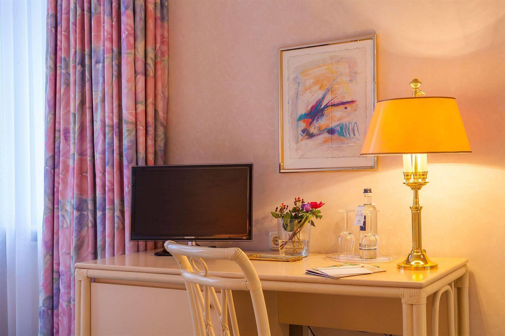 Hotel Residenz Joop Magdeburg Bagian luar foto