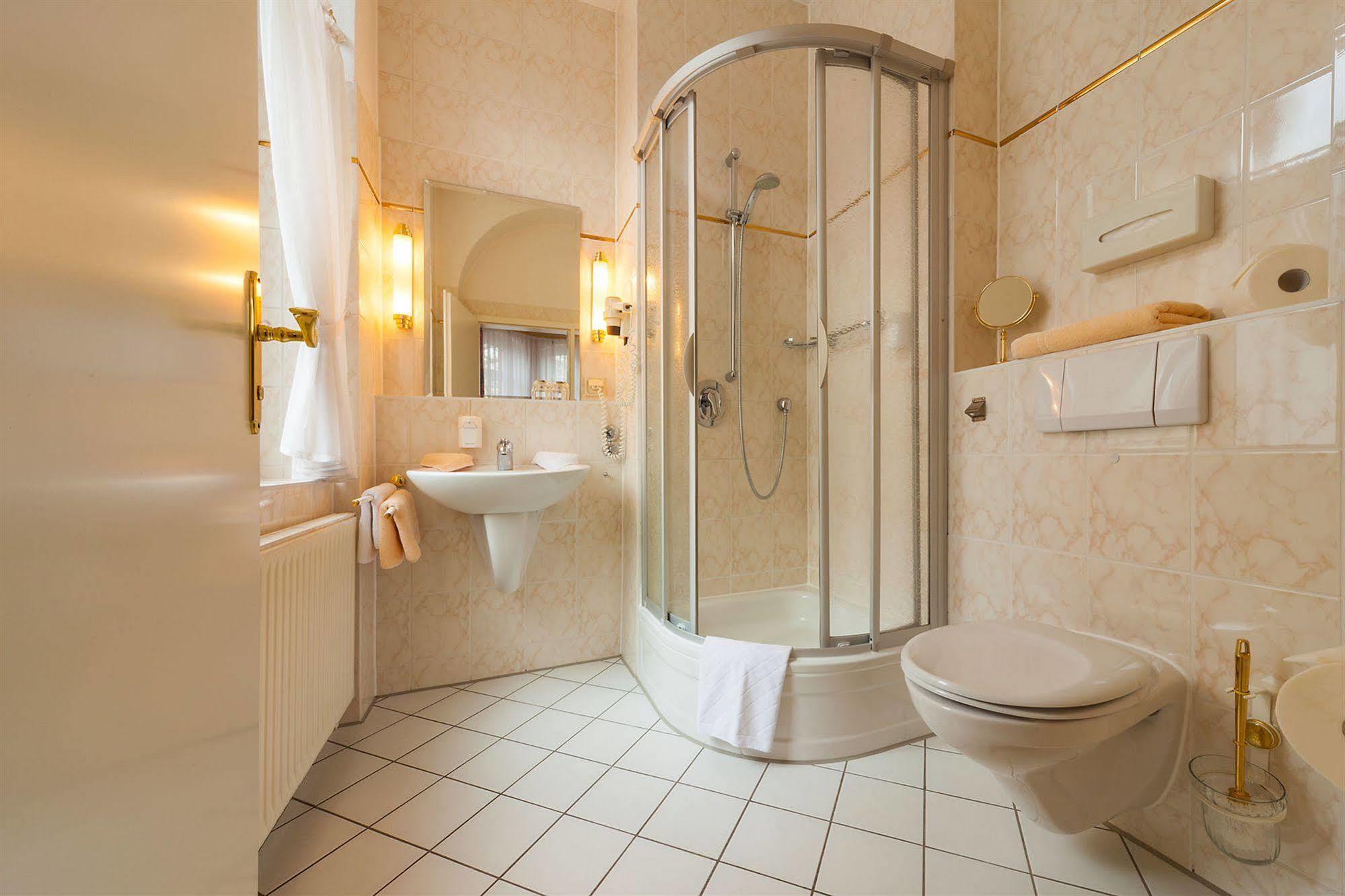 Hotel Residenz Joop Magdeburg Bagian luar foto