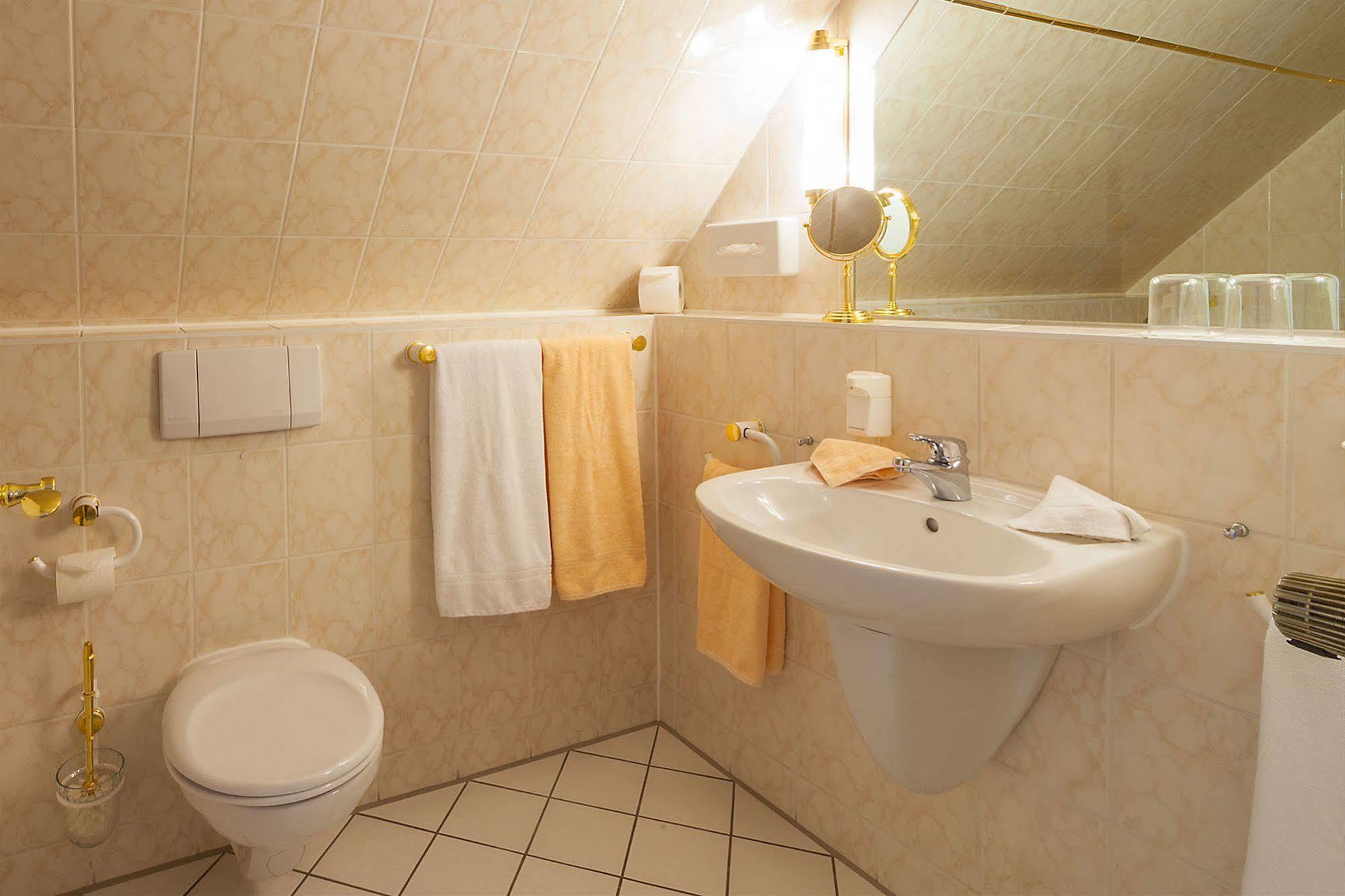 Hotel Residenz Joop Magdeburg Bagian luar foto
